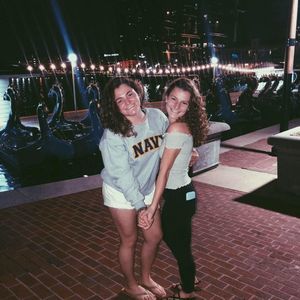 Meet your Posher, Claire